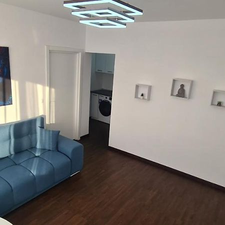 Belvedere Delux Apartment Deva Bagian luar foto