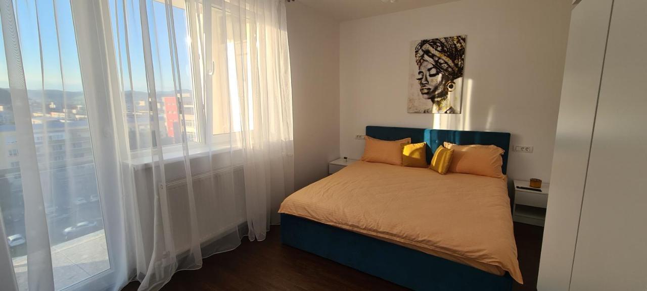 Belvedere Delux Apartment Deva Bagian luar foto